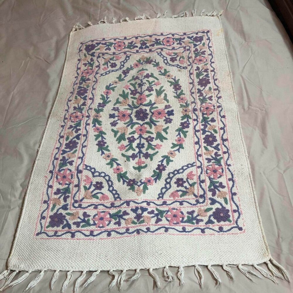 Homespun weave throw rug - Picture 2 of 7